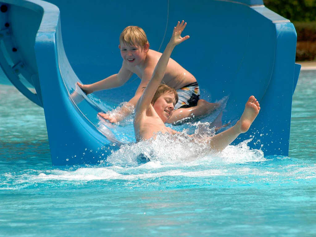 Strandbad bleibt geöffnet - Freiburg - Badische Zeitung