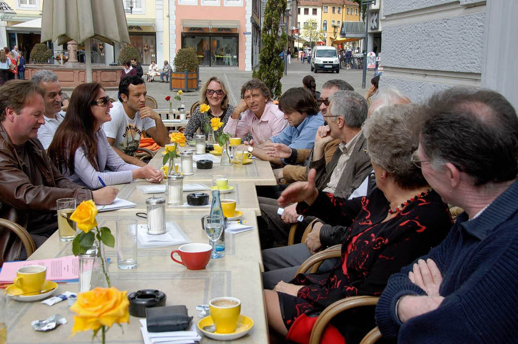 Wer entscheidet über den Sonnenschirm Emmendingen Badische Zeitung