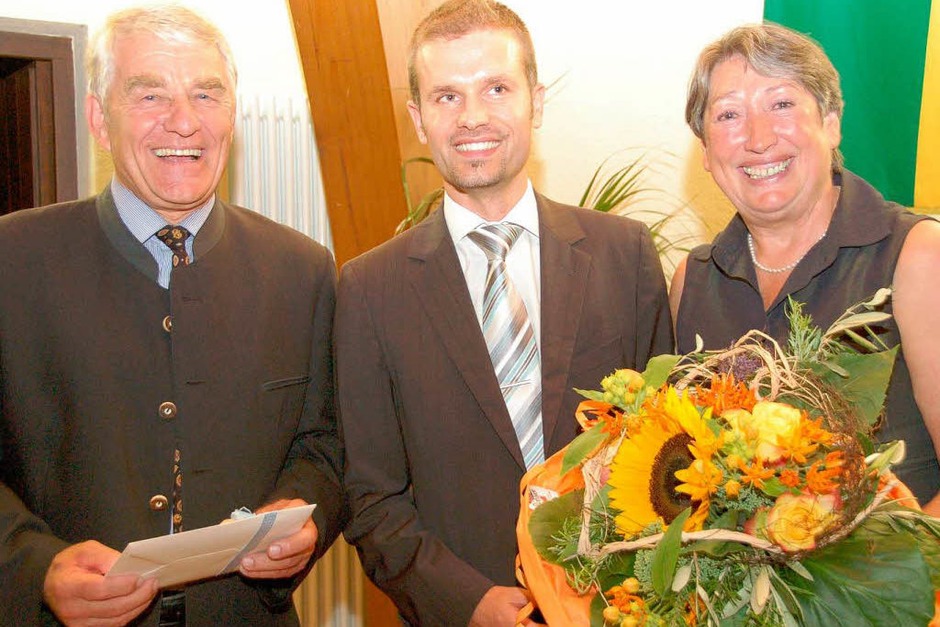 Blumen und Dank von Nachfolger Christian Ante. (Foto: Tanja Bury) Blumen und Dank von Nachfolger Christian Ante. (Foto: Tanja Bury)