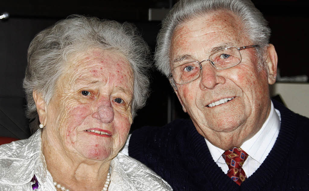 Sind seit 60 Jahren verheiratet: Dora und <b>Paul Oesterle</b>. Foto: Silvia Faller - 26826833