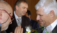 Willi Fischer und die Christdemokraten gewinnen Willi Fischer und die Christdemokraten gewinnen
