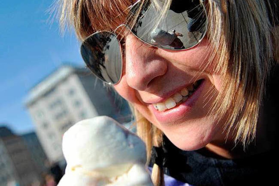 Das erste Eis des Frühlings schmeckt am besten. (Foto: dpa) Das erste Eis des Frühlings schmeckt am besten. (Foto: dpa)