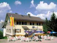 Rasthaus Hochfirst: Aussicht auf Titisee und Alpen Rasthaus Hochfirst: Aussicht auf Titisee und Alpen