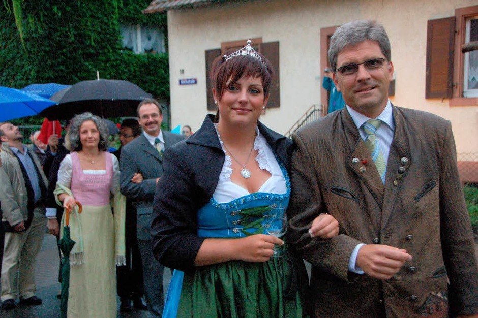 Impressionen vom Wolfenweiler Weinfest mit Winzerolympiade. <?ZP?> (Foto: Tanja Bury) Impressionen vom Wolfenweiler Weinfest mit Winzerolympiade. <?ZP?> (Foto: Tanja Bury)