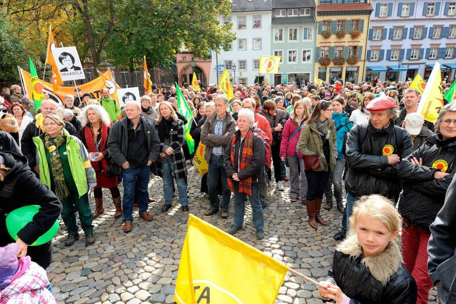 Gegen Atomkraftwerke gingen die bundesweiten Proteste – so auch in Freiburg. (Foto: Rita Eggstein) Gegen Atomkraftwerke gingen die bundesweiten Proteste – so auch in Freiburg. (Foto: Rita Eggstein)