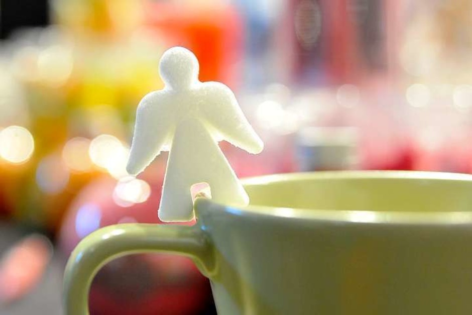 Ein Engel aus Zucker zum Kaffee (Foto: Michael Bamberger) Ein Engel aus Zucker zum Kaffee (Foto: Michael Bamberger)