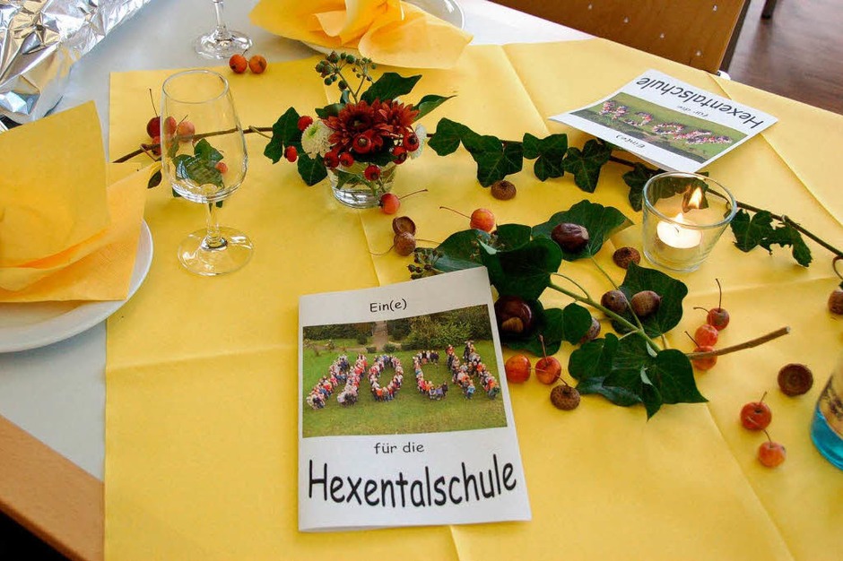 Festlich geschmückt waren die Tische im Bürgersaal (Foto: Andrea Gallien) Festlich geschmückt waren die Tische im Bürgersaal (Foto: Andrea Gallien)