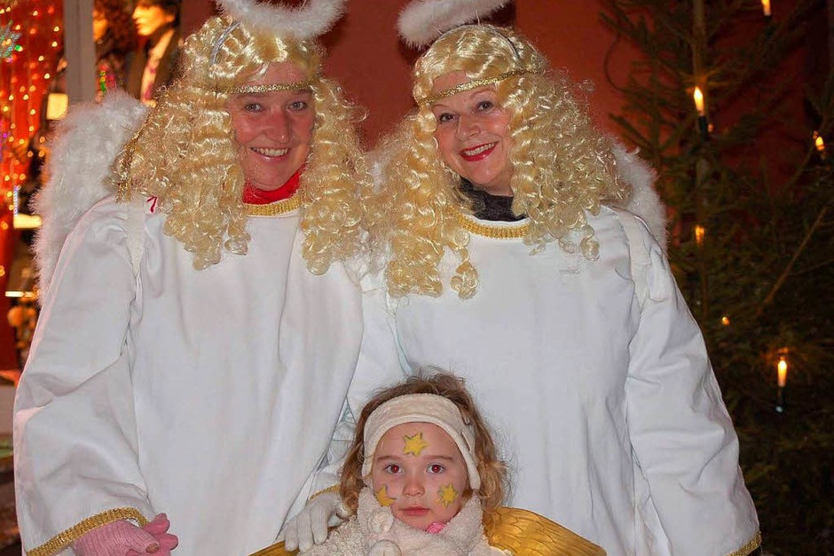 Zauberhaft präsentierte sich Laufenburg zur grenzüberschreitenden Altstadtweihnacht. (Foto: Hildegard Siebold) Zauberhaft präsentierte sich Laufenburg zur grenzüberschreitenden Altstadtweihnacht. (Foto: Hildegard Siebold)