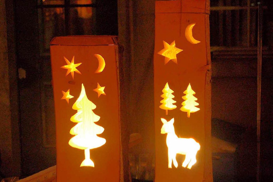 Zauberhaft präsentierte sich Laufenburg zur grenzüberschreitenden Altstadtweihnacht. (Foto: Hildegard Siebold) Zauberhaft präsentierte sich Laufenburg zur grenzüberschreitenden Altstadtweihnacht. (Foto: Hildegard Siebold)