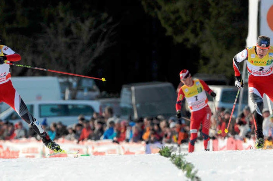 Stecher und Gruber lieferten sich einen Sprint im Zielbereich. (Foto: dpa) Stecher und Gruber lieferten sich einen Sprint im Zielbereich. (Foto: dpa)