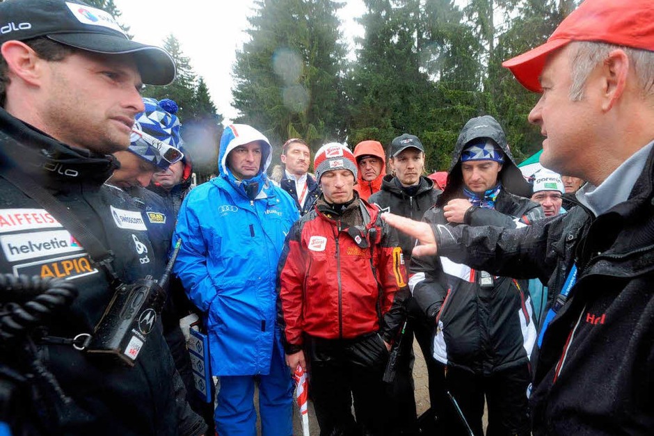 Der Team-Wettbewerb am Sonntag musste aufgrund des schlechten Wetters abgesagt werden. (Foto: dpa) Der Team-Wettbewerb am Sonntag musste aufgrund des schlechten Wetters abgesagt werden. (Foto: dpa)