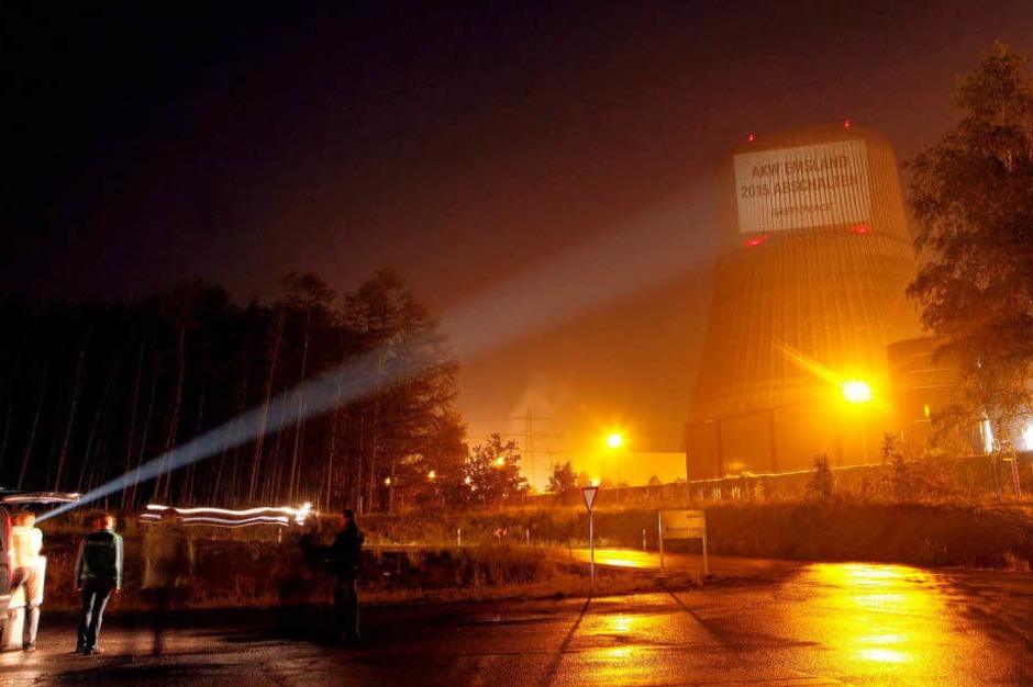 Greenpeace-Protest an allen neun noch laufenden Atomreaktoren in Deutschland (Foto: dapd) Greenpeace-Protest an allen neun noch laufenden Atomreaktoren in Deutschland (Foto: dapd)