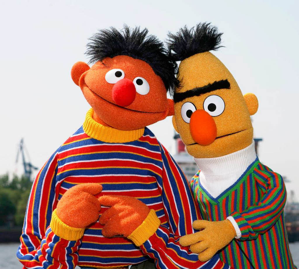 43+ Ernie und bert bilder , Sesamstraße Hochzeit von Ernie &amp; Bert geplatzt Panorama Badische