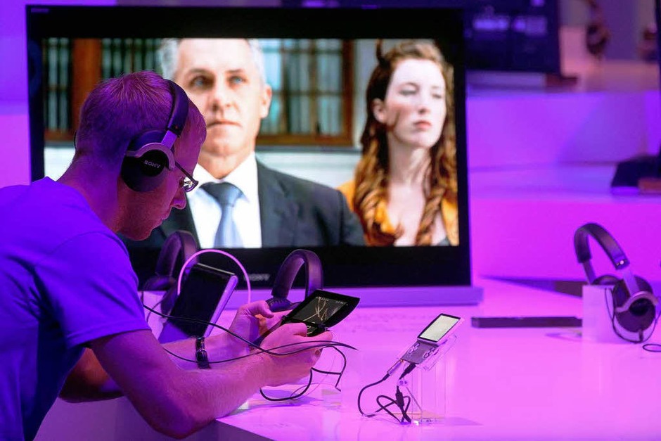 Vernetzung total auf der IFA. (Foto: dpa) Vernetzung total auf der IFA. (Foto: dpa)