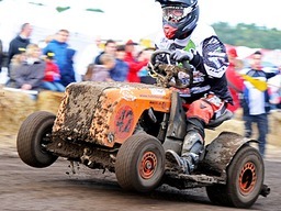 Rennen der Rasenm�her 