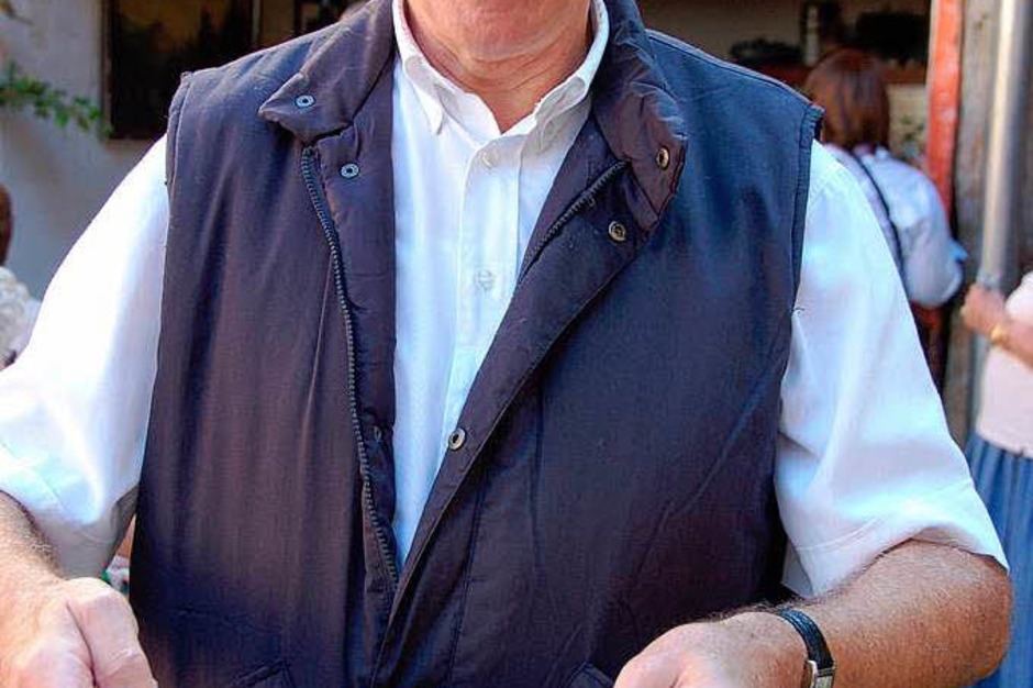 Alfred Schruhl serviert im "Leo" Kartoffelsuppe für den guten Zweck (Foto: Sylvia-Karina Jahn) Alfred Schruhl serviert im "Leo" Kartoffelsuppe für den guten Zweck (Foto: Sylvia-Karina Jahn)