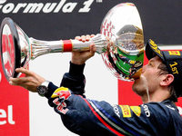Rekordjäger Vettel gewinnt Indien-Premiere Rekordjäger Vettel gewinnt Indien-Premiere