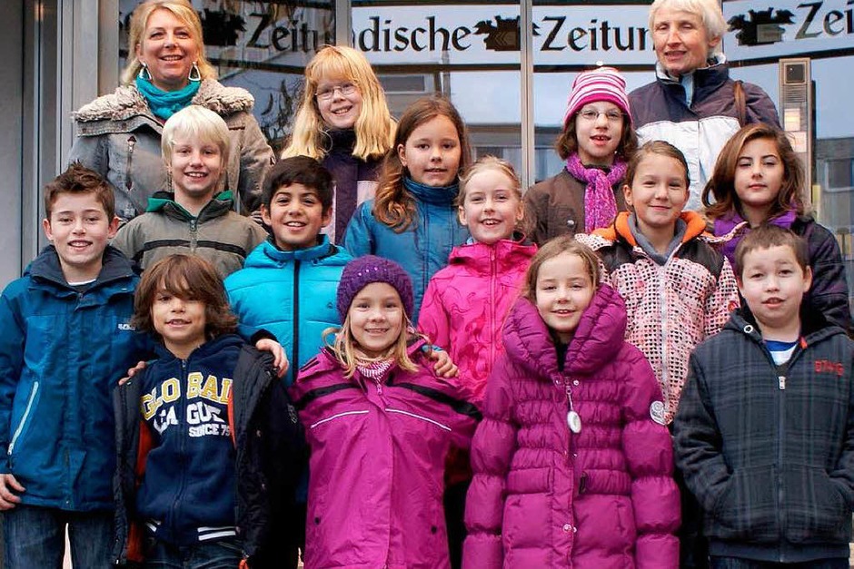 Die Klasse 4b der Grundschule Bad Bellingen mit ihrer Lehrerin Sigrid Kiesewetter-Wöllner. (Foto: BZ) Die Klasse 4b der Grundschule Bad Bellingen mit ihrer Lehrerin Sigrid Kiesewetter-Wöllner. (Foto: BZ)