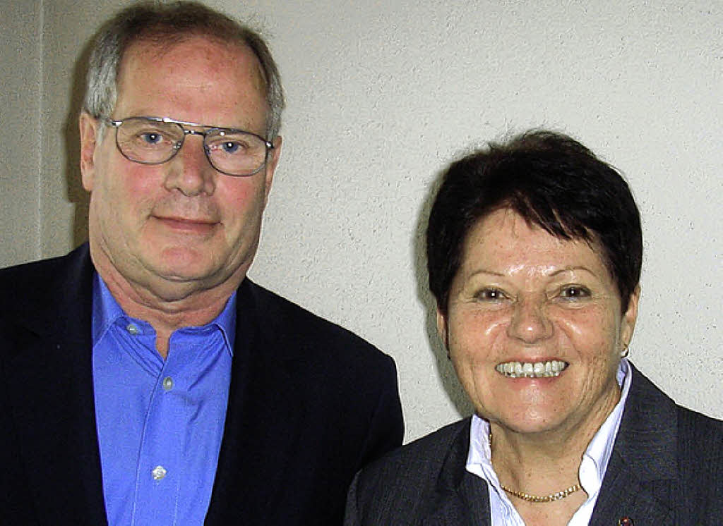 <b>Marga Dersch</b>, Freunde der Lukaspfarrei, und Bernd Sprankel (Ältestenkreis) <b>...</b> - 57319719