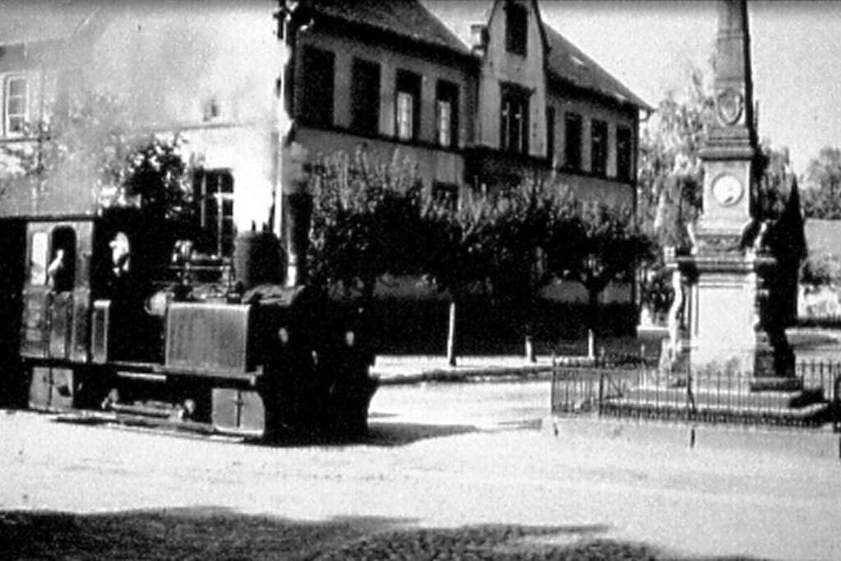 Historische Aufnahmen des Lahrer Bähnli. (Foto: BZ-Archiv/Privat) Historische Aufnahmen des Lahrer Bähnli. (Foto: BZ-Archiv/Privat)