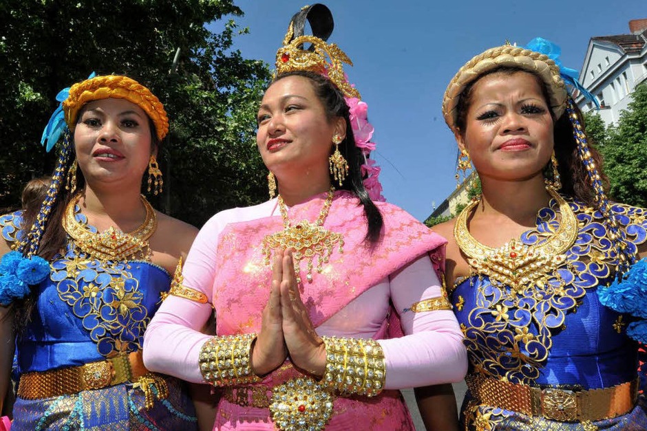 Bunt, quirlig und voller Rhythmus: Der Karneval der Kulturen in Berlin. (Foto: dapd) Bunt, quirlig und voller Rhythmus: Der Karneval der Kulturen in Berlin. (Foto: dapd)