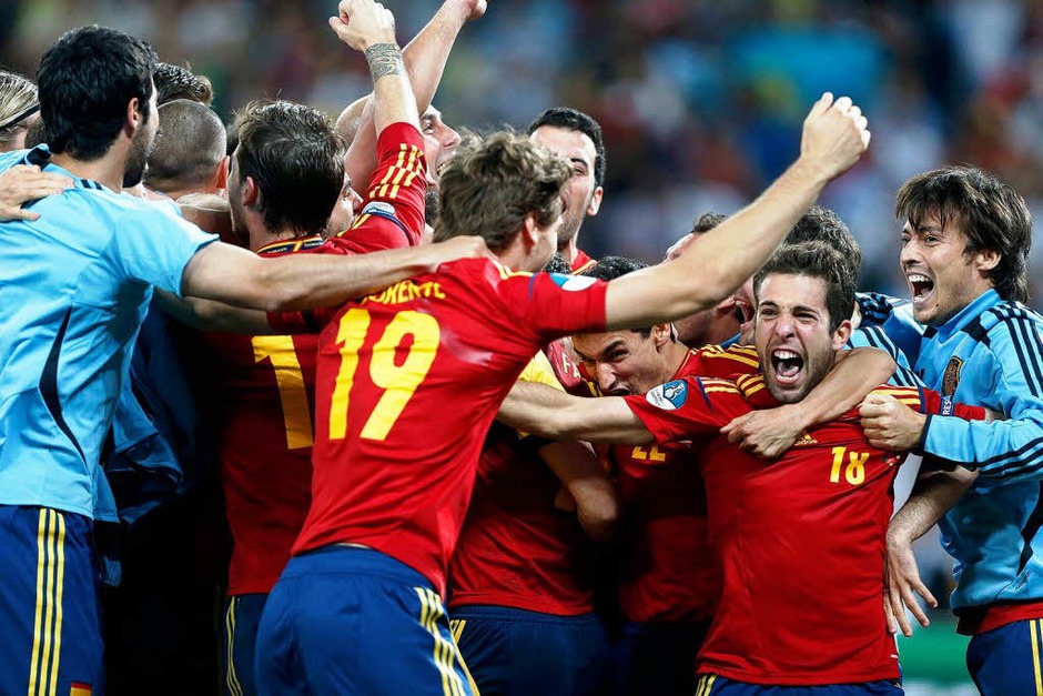 Fotos: Portugal &#8211; Spanien trennen sich 4:2 nach Elfmeterschießen<?ZE?> (Foto: dpa) Fotos: Portugal &#8211; Spanien trennen sich 4:2 nach Elfmeterschießen<?ZE?> (Foto: dpa)