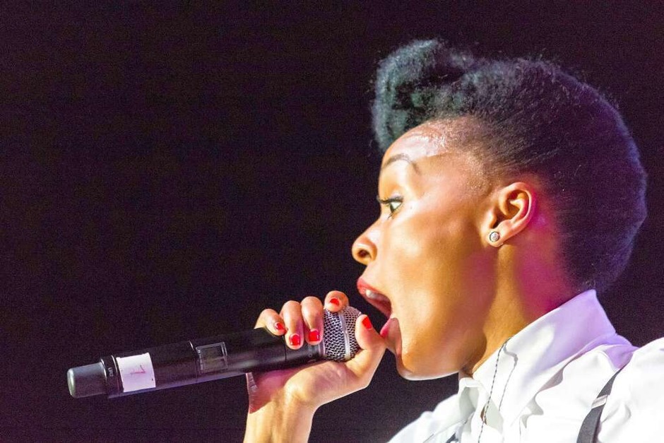 Janelle Monáe auf dem Zelt-Musik-Festival in Freiburg. (Foto: Dominic Rock) Janelle Monáe auf dem Zelt-Musik-Festival in Freiburg. (Foto: Dominic Rock)