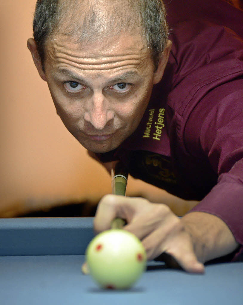 Belebt Lörrachs Poolbillardszene: Michael Hetjens Foto: Roman Daudrich