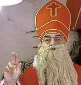 DIE SPINNEN, DIE RÖMER: Der Nikolaus-Skandal DIE SPINNEN, DIE RÖMER: Der Nikolaus-Skandal