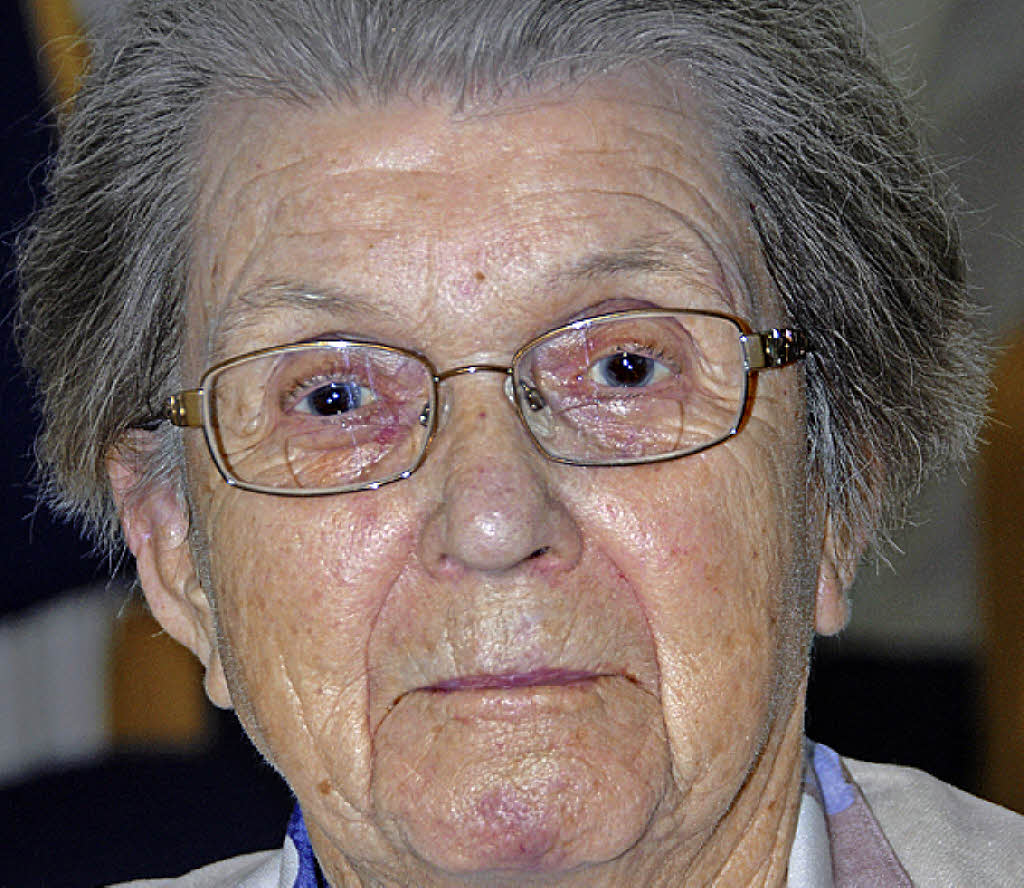 Elisabeth Wagner wird 85 Jahre alt - 68383969