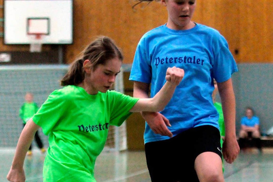 Die Lahrer Jugend-Stadtmeisterschaft im Fußball. (Foto: WOLFGANG KUENSTLE ) Die Lahrer Jugend-Stadtmeisterschaft im Fußball. (Foto: WOLFGANG KUENSTLE )