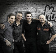 Blues: Morblus im Berggasthaus Waldhaus Blues: Morblus im Berggasthaus Waldhaus