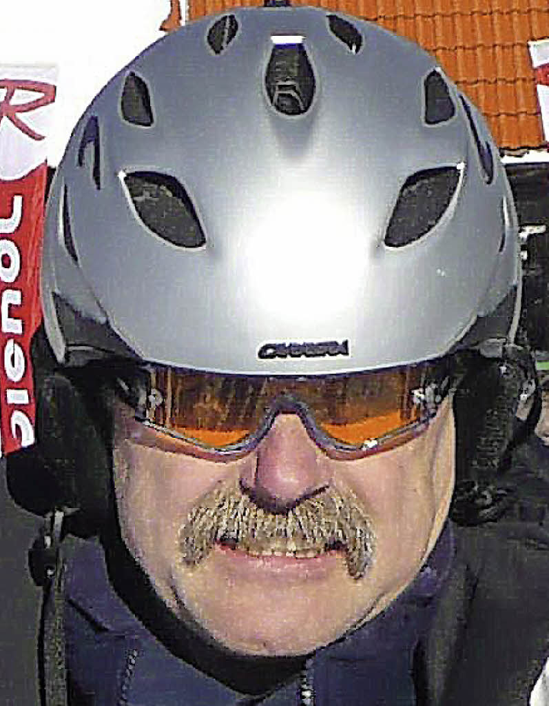 Sportlehrer Georg Rolke in voller Ski-Ausrüstung Foto: Privat