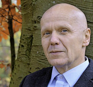Bei Georg Klein liegen "Schund und Segen" beieinander Bei Georg Klein liegen "Schund und Segen" beieinander