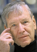Amos Oz’ Erzählungsband „Unter Freunden“ Amos Oz’ Erzählungsband „Unter Freunden“