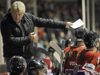 EHC-Coach Sulak: "Ich bin hier nicht der Alleinherrscher" EHC-Coach Sulak: "Ich bin hier nicht der Alleinherrscher"