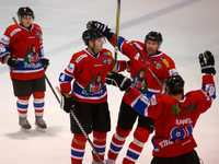 EHC Freiburg feiert in Weiden neunten Sieg in Folge EHC Freiburg feiert in Weiden neunten Sieg in Folge