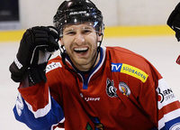 EHC-Cracks prüfen zwei Kellerkinder EHC-Cracks prüfen zwei Kellerkinder