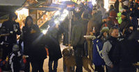 Mehr als 50 festlich geschmückte Hütten locken auf den Domplatz Mehr als 50 festlich geschmückte Hütten locken auf den Domplatz