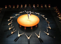 Hommage an Béjart: Das Ensemble des Béjart Ballet Lausanne tanzt in Sraßburg Hommage an Béjart: Das Ensemble des Béjart Ballet Lausanne tanzt in Sraßburg