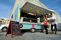 Eine Emmendingerin betreibt einen Food-Truck Eine Emmendingerin betreibt einen Food-Truck
