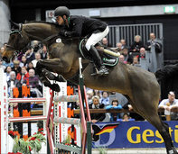 Niklas Krieg triumphiert Niklas Krieg triumphiert