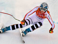 Höfl-Riesch erneut Olympiasiegerin in der Super-Kombination Höfl-Riesch erneut Olympiasiegerin in der Super-Kombination