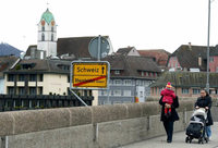 Volksabstimmung: Deutsche Grenzgänger reagieren irritiert Volksabstimmung: Deutsche Grenzgänger reagieren irritiert