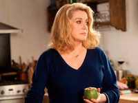 "Madame empfiehlt sich": Verbeugung vor Catherine Deneuve "Madame empfiehlt sich": Verbeugung vor Catherine Deneuve