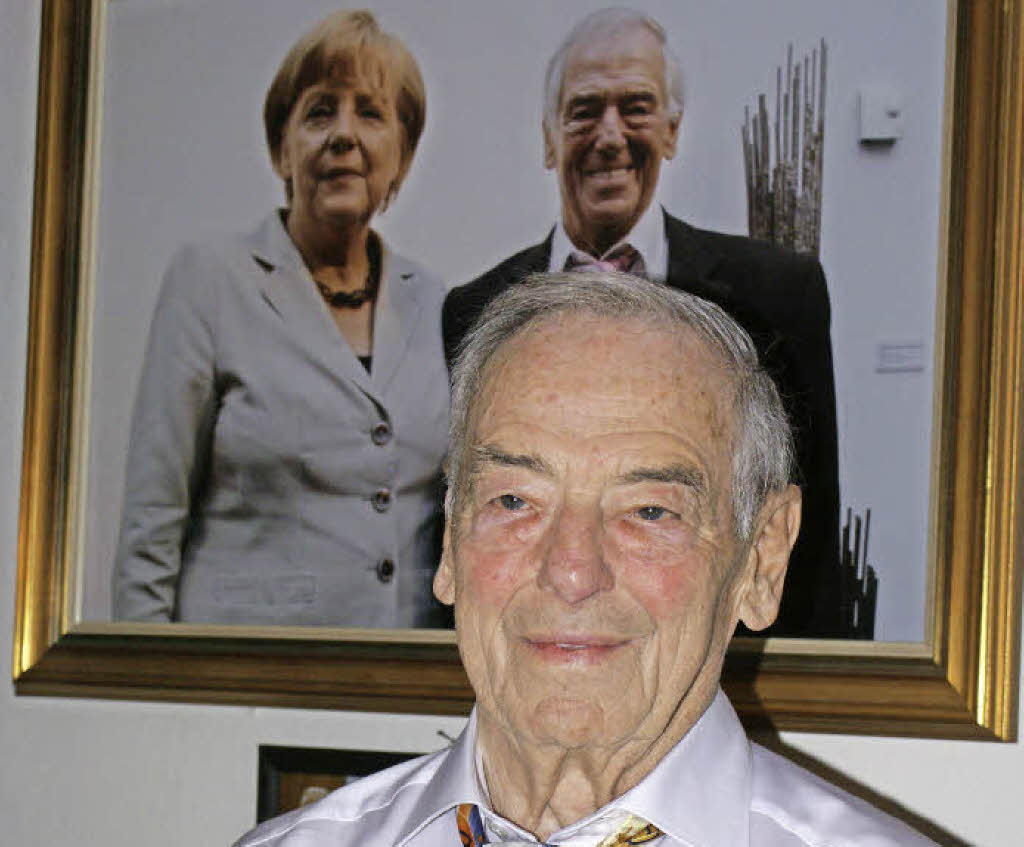 Auch Angela Merkel posierte mit <b>Rolf Störk</b>. Foto: Werner Probst - 81310043