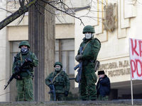 Russland stimmt Militäreinsatz auf der Krim zu Russland stimmt Militäreinsatz auf der Krim zu