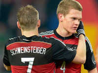Ginter schreibt Sportgeschichte: 900. DFB-Nationalspieler Ginter schreibt Sportgeschichte: 900. DFB-Nationalspieler