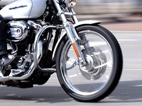 Biker liefert sich wilde Verfolgungsjagd mit der Polizei Biker liefert sich wilde Verfolgungsjagd mit der Polizei