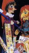 Freiburger Puppenbühne zeigt „Viel Dreck bei Hexe Klapperzahn“ Freiburger Puppenbühne zeigt „Viel Dreck bei Hexe Klapperzahn“
